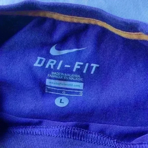 Nike Basketball Shirt - Picture 3 of 3